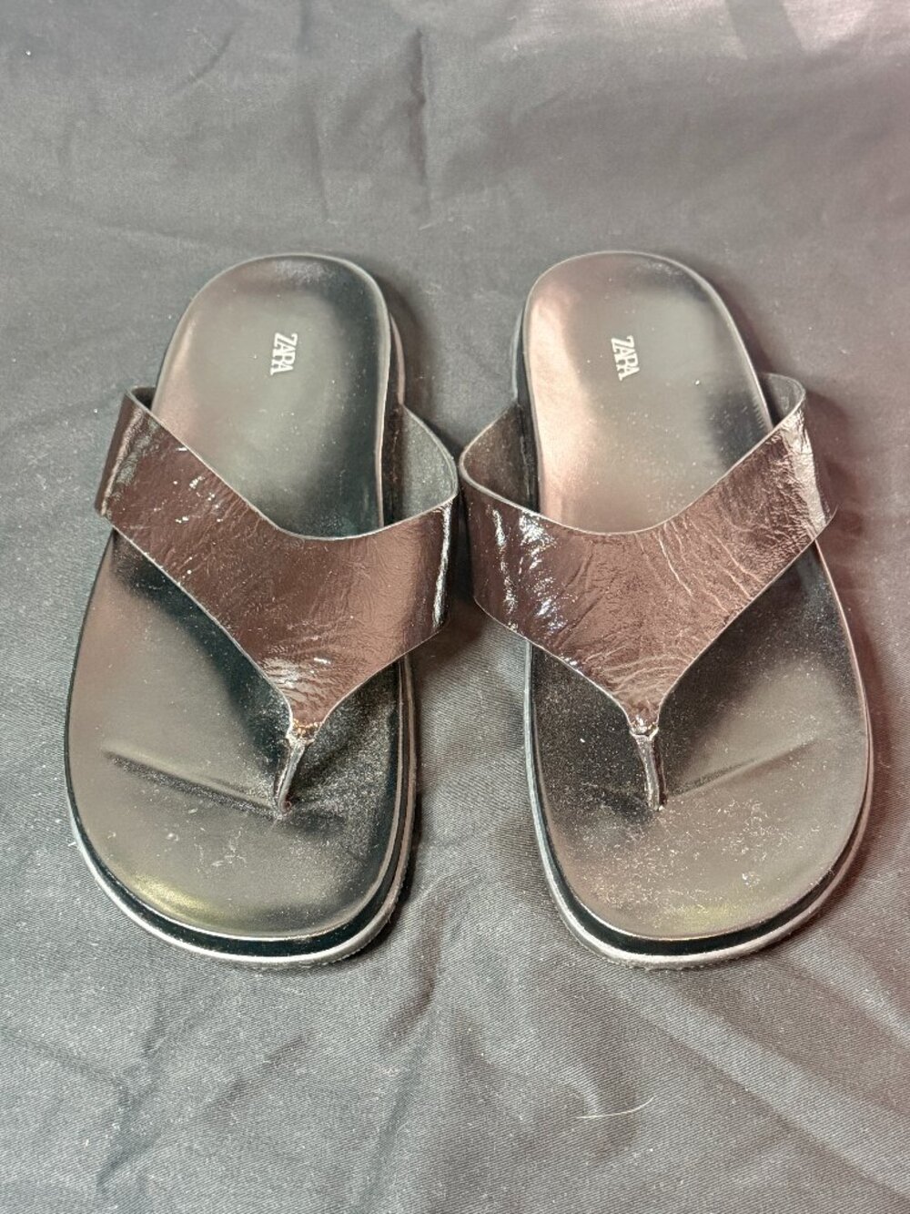 Zara black leather flat thong sandals